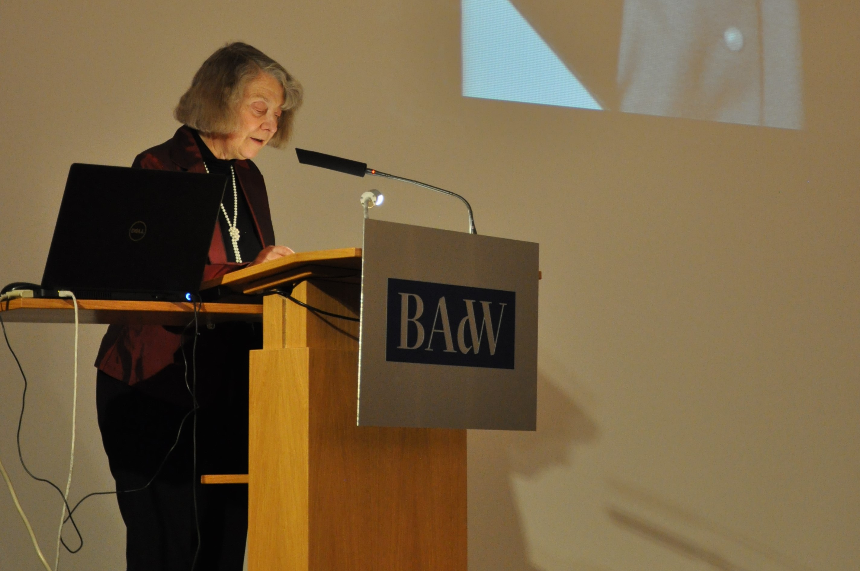 Prof. Dr. Martina Hartmann setzte in Ihrem Vortrag ein Fragezeichen hinter die "Stunde der Frauen". Foto: MGH