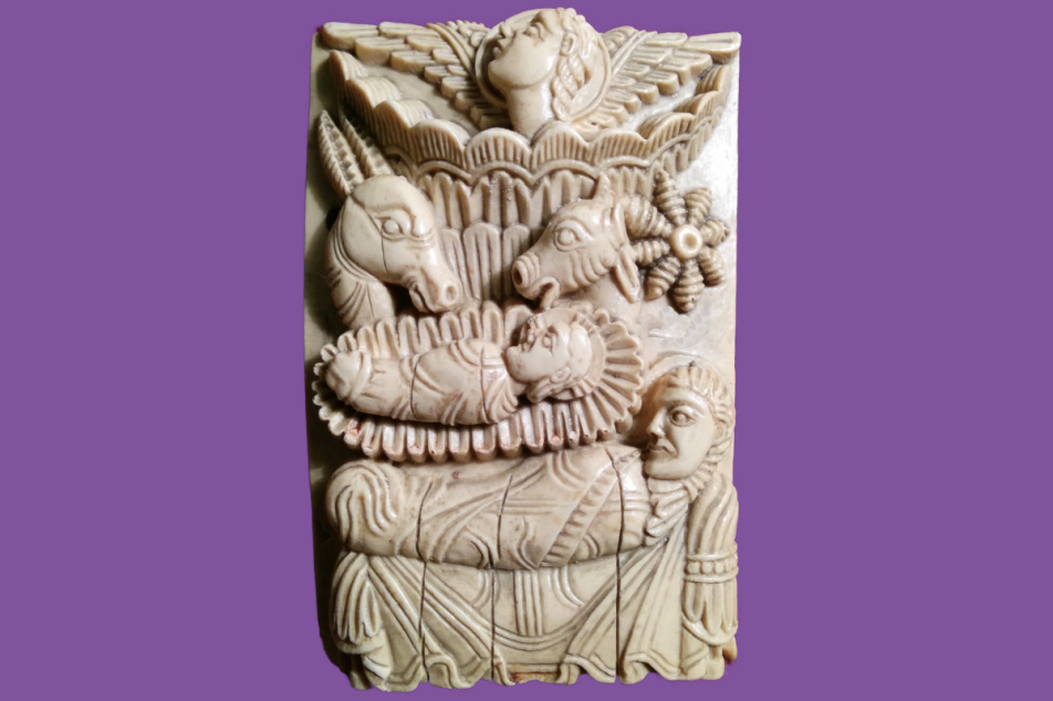 Detail of a carved ivory plate from the cover of the Salzburg Pericopes (Clm 15713). Image reproduced with the friendly permission of the publishing house Faksimile Verlag